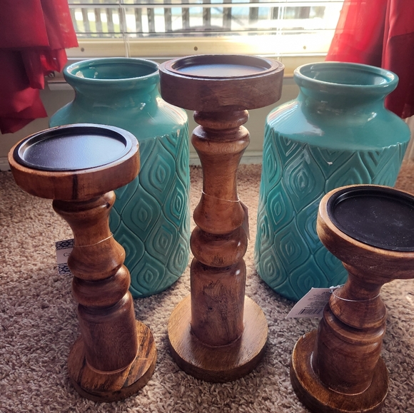 3 Candel Holders 13" 11" 9" With 2 Vases Teal all Items - Picture 2 of 4